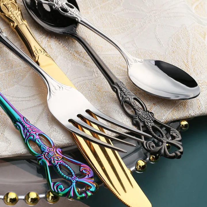 Conjunto de talheres de aço inoxidável dourado Royal European Colher Garfo Talheres completos Design retrô Lavável na máquina de lavar louça Talheres elegantes