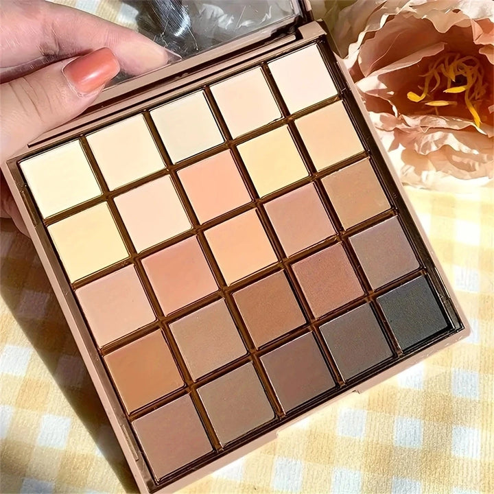 Paleta de sombras de 25 cores - tons neutros de cinza e marrom terrosos, estilo café e chocolate, cria uma aparência de maquiagem multifuncional que naturalmente combina com o teatro