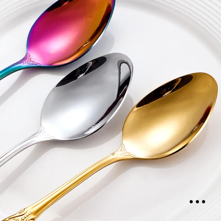 Conjunto de talheres de aço inoxidável dourado Royal European Colher Garfo Talheres completos Design retrô Lavável na máquina de lavar louça Talheres elegantes